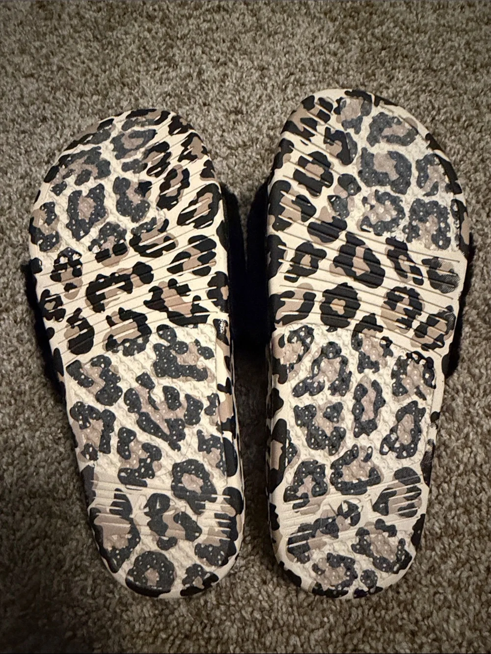APL Black Faux-Fur Leopard Trim woman’s Slide Sandals